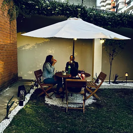 Hotel Nomad House